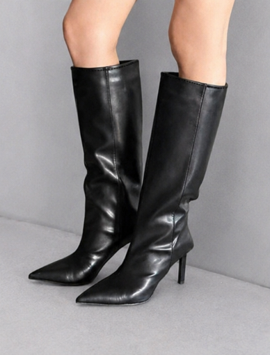 Raven – Botas Altas Negras Punta Fina