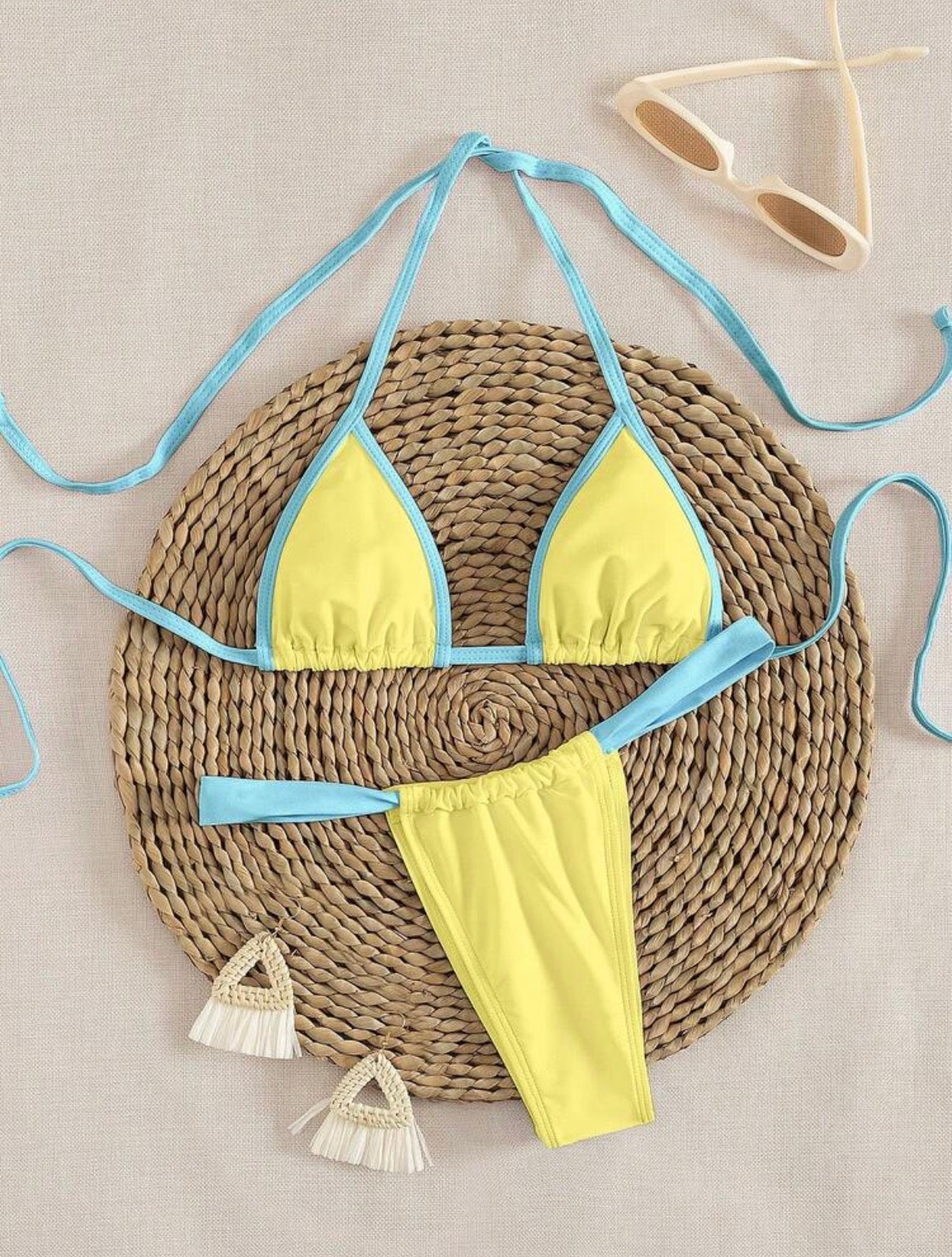Bikini Coral – Triángulo Micro Amarre al Cuello