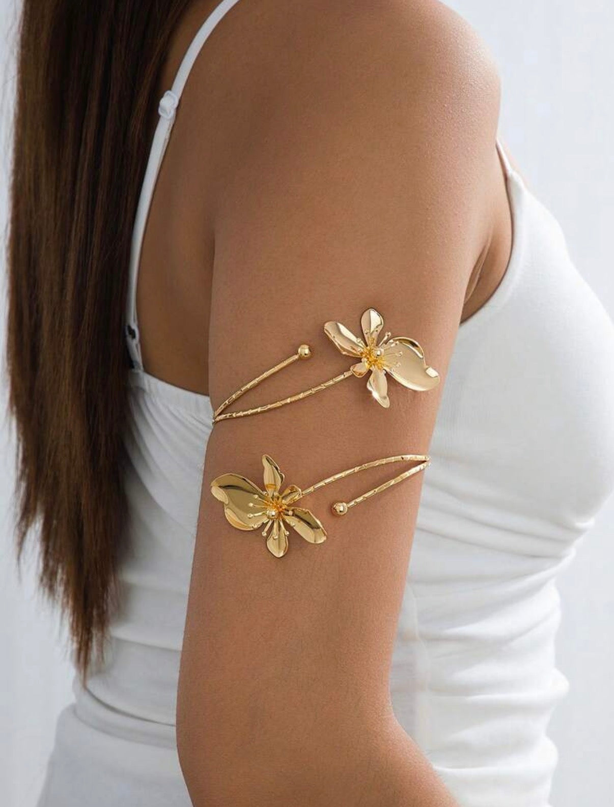 Sasha – Brazalete Flor Esmaltada