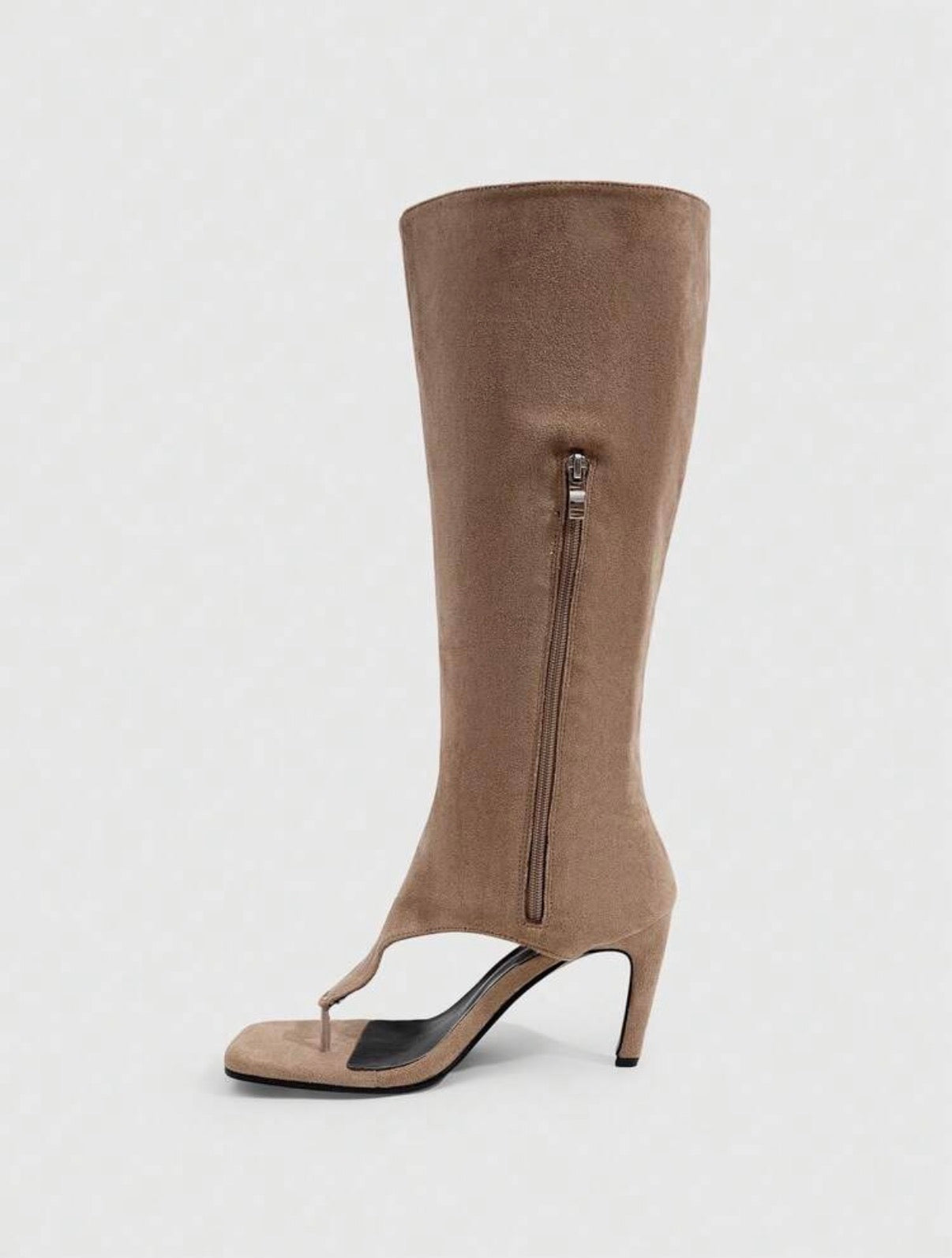 Marlene – Botas Altas Beige Punta Cuadrada