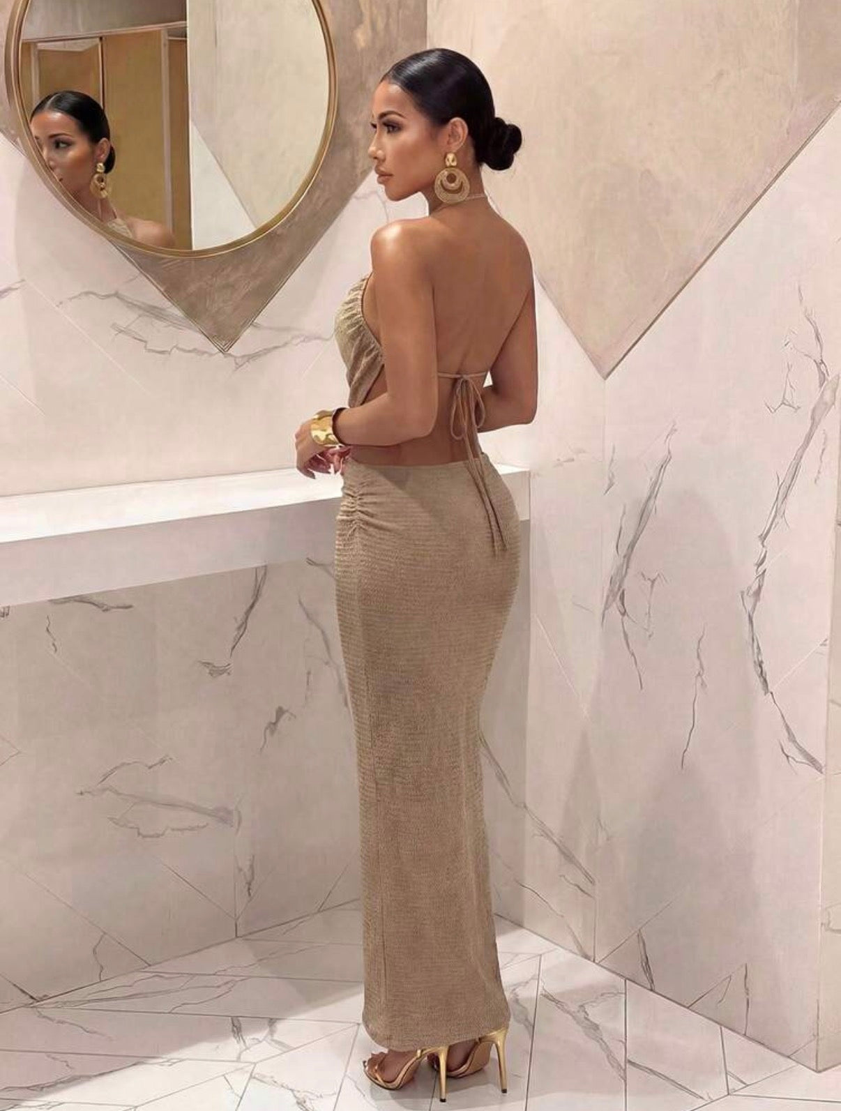 CONJUNTO 2 PIEZAS MUJER Conjunto de 2 piezas de top halter sin espalda y falda para mujer