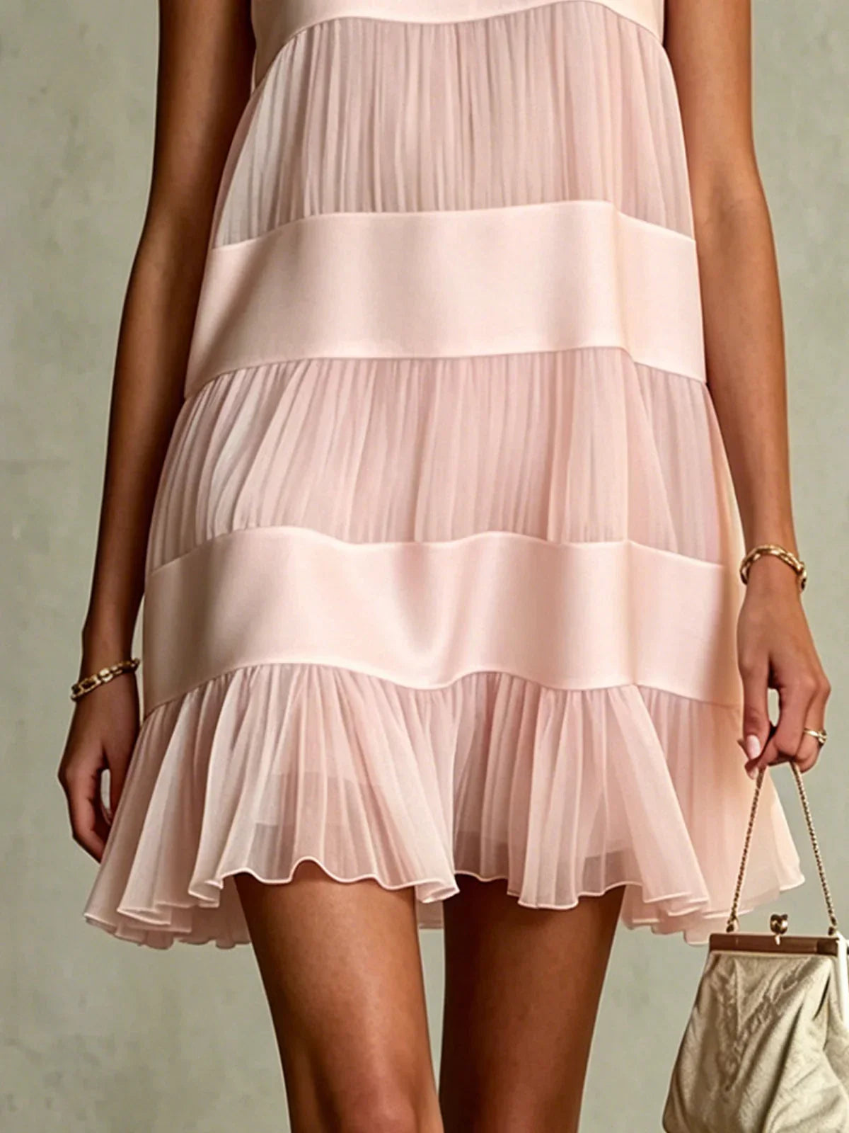 Estrella Vestido Mini de Chiffon Rosa Claro Plisado con Diseño de Capas y Patchwork